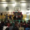 Giovani attrici e giovani attori recitano in inglese alla Malaspina